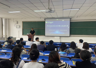 臨床學院精準施策，召開臨床醫學專業學生就業分類座談會